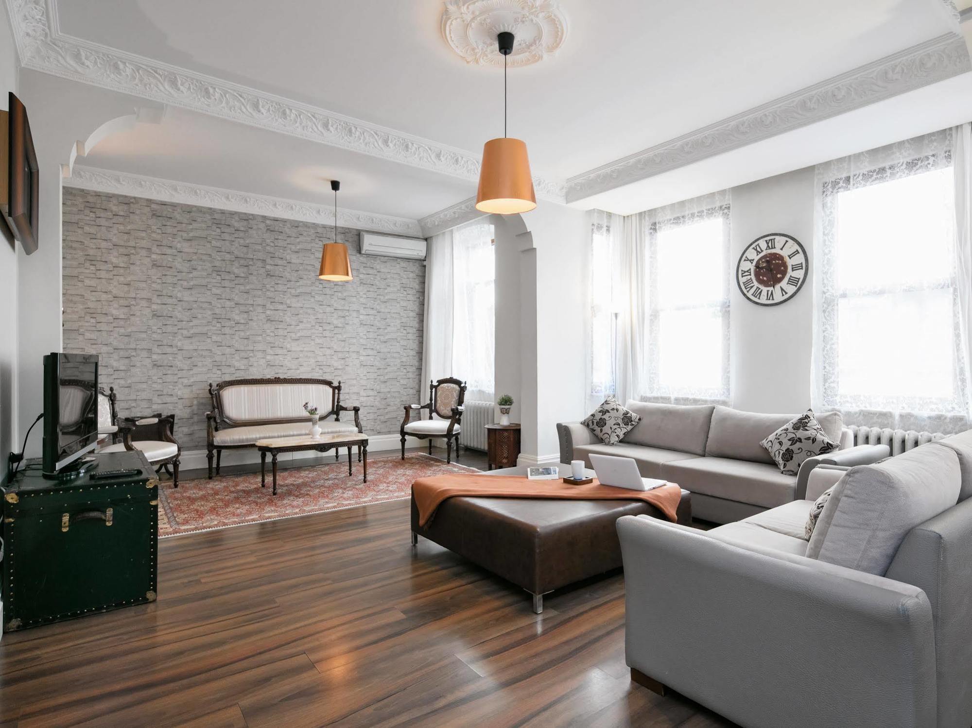 Stay Lab Taksim 15 Suites Istanbul Exterior foto